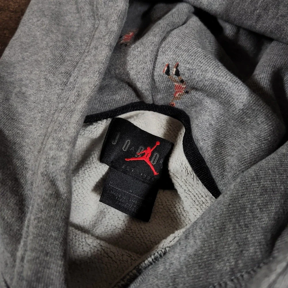 Jordan Hoodie Sweatshirt Men Medium Gray Essential Jumpman All Over Print Y2K